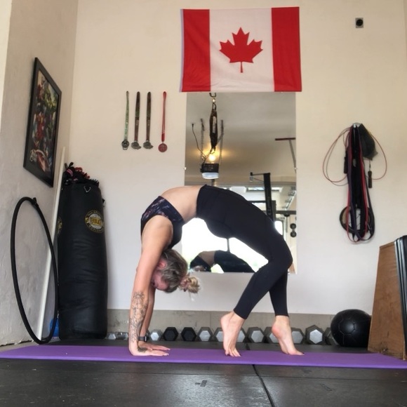 Meet your Posher, Lisa - Picture 9 of 10